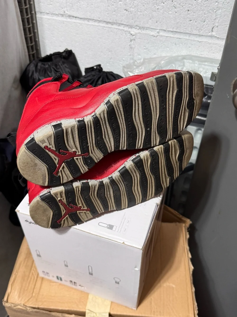 Air Jordan 10 Retro Bulls Over Broadway